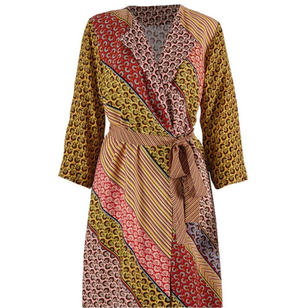 CAbi Poet Jacket #5664 Pockets a belt Tie boho Mixed Media Patchwork Robe Floral